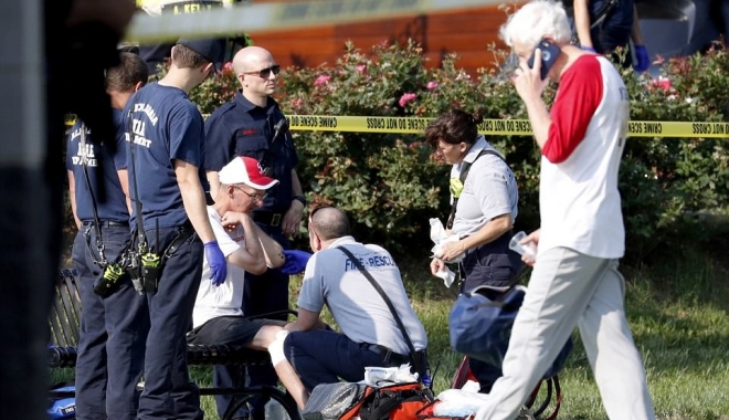 Galerie foto. ATAC ARMAT ÎN VIRGINIA (SUA). Mai multe persoane rănite, atacatorul mort - 416a7115000005784603404amanwhowa-1497468220.jpg