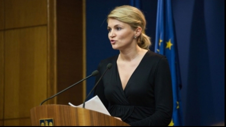 andreea56543100-1328605818.jpg