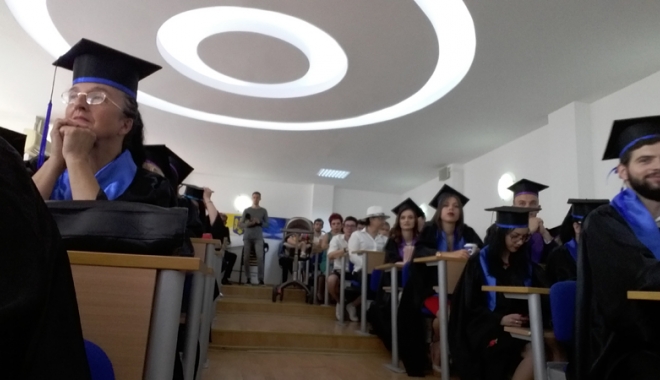 Adio, studenție! Cea de-a 25-a promoție a Facultății  de Istorie și-a finalizat studiile - cursfestiv1-1497790623.jpg