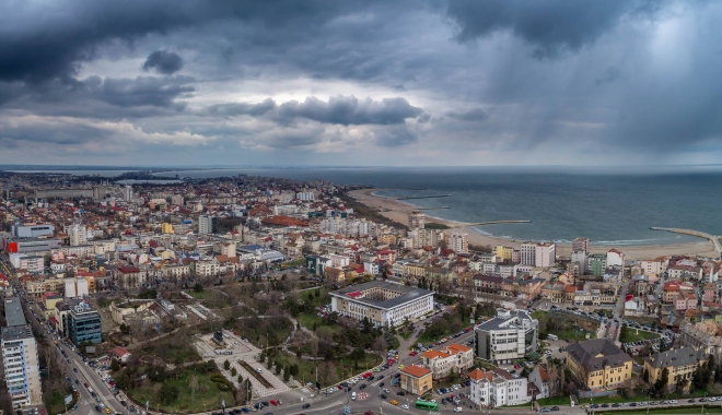 GALERIE FOTO / Ce mai înseamnă, azi, Constanța? - fagadaufacebook-1495717958.jpg
