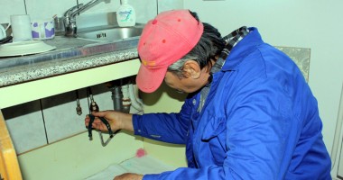 Foto : Pot asocia�iile de proprietari s� fac� pl��i la negru?