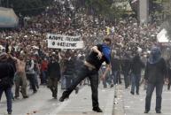 Foto : Grecia, paralizat� de a treia grev� general� de la �nceputul anului