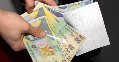 Foto : „Penalizarea la pensia anticipat� par�ial�, pe ochi frumo�i?“