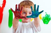 Foto : Pictura �i origami - terapii pentru copiii cu autism