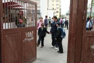 Foto : „Copiii no�tri sunt folosi�i �n &laquo;r�zboiul&raquo; dintre sindicate �i Guvern“