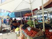 Foto : Mafia pie�elor �i trimite pe const�n�eni spre legume �i fructe din Siria, Chile �i Turcia
