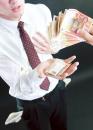 Foto : IMM-urile autohtone – sprijinite pe h�rtie, taxate la greu �n practic�