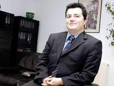 Foto : Un bancher la c�rma consiliului de administra�ie al porturilor maritime