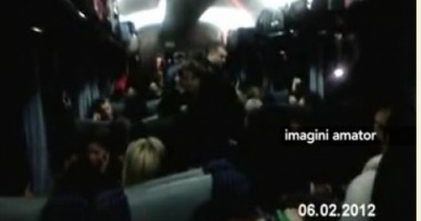 Foto : Trenul GROAZEI: 24 ore de la Constan�a la Bucure�ti (VIDEO)