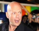 Foto : Bruce Willis blamează rețelele sociale virtuale