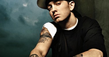Foto : Un om al str�zii l-a dat �n judecat� pe Eminem pentru 9 milioane de dolari