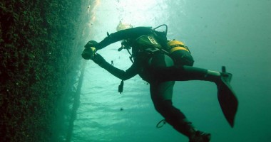 Foto : Ce s-ar putea ascunde sub apele M�rii Negre?