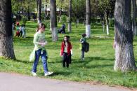Foto : Parcul T�b�c�rie �i plaja Trei Papuci, igienizate cu ajutorul elevilor �i voluntarilor