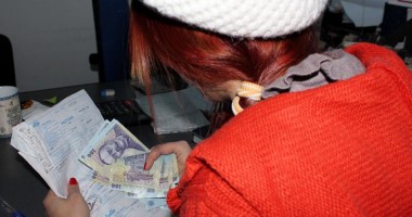 Foto : Vre�i s� pl�ti�i mai pu�in la c�ldur�? Afla�i cum!