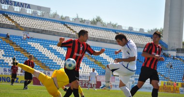 Foto : FC Farul merge f�r� fric� �n "infernul" de la Boto�ani