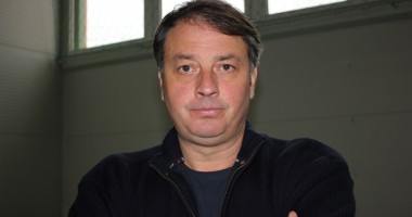 Foto : Scandal cu iz electoral la Valu lui Traian