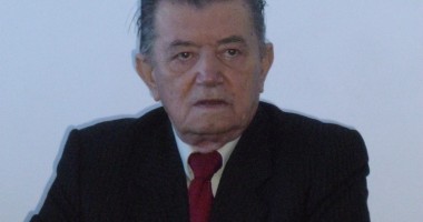 Foto : CAZ �OCANT la Constan�a / Contraamiralul George Petre, b�rbatul abandonat mort pe strad�