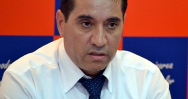 Foto : Chiru: „Banias a tr�dat pentru interesul personal“