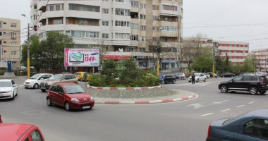 Foto : CONSTAN�A, ora�ul sensurilor giratorii!