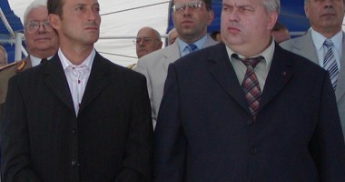 Foto : INCENDIAR / IMPERIUL grup�rii Maz�re - Constantinescu