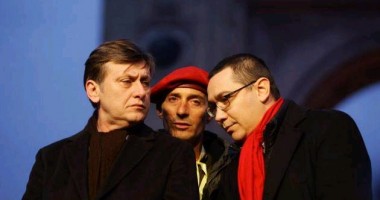 Foto : Radu Maz�re �i Crin Antonescu, la un pas de b�taie