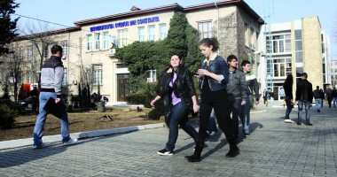 Foto : Iat� distribu�ia locurilor f�r� tax� la Universitatea "Ovidius"