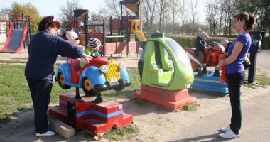 Foto : Ce face Prim�ria Constan�a cu „�ara Piticilor“ �i Gravity Park