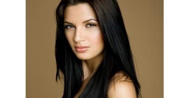 Foto : Cine o nume�te pe Ramona Gabor "c��ea �n c�lduri"