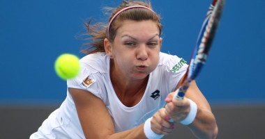 Foto : Simona Halep ar putea juca cu Azarenka �n turneul de la Doha