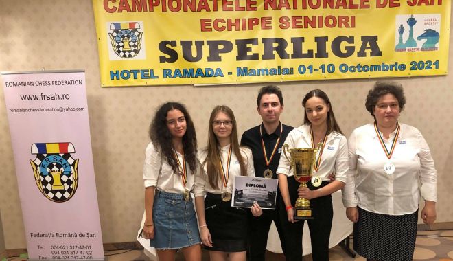 Vados Arad şi CSU ASE Bucureşti s-au impus în Superliga de şah de la Mamaia