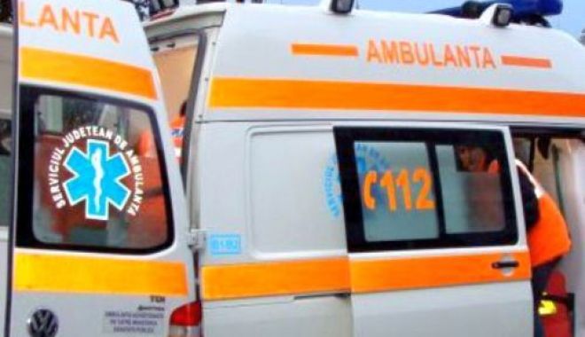 Accident la Raliul Clujului: piloții sunt conștienți, dar au fost duși la spital pentru investigații