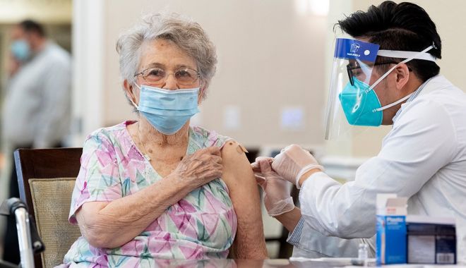 Câte reacţii adverse s-au înregistrat în urma vaccinării anti-COVID în ultimele 24 de ore