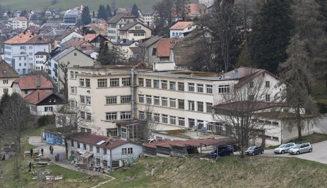 BBC: O fetiță de opt ani, răpită. Cum a ajuns o femeie să comande răpirea propriului copil