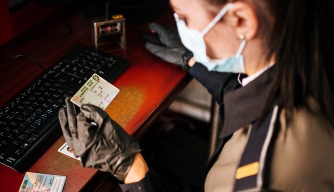 Cărțile de identitate cu cip, eliberate într-un proiect pilot, în Cluj Napoca