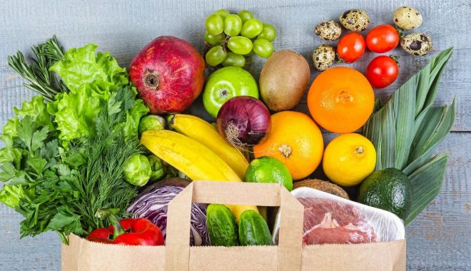 La oraș se consumă mai des fructe și legume decât la sat