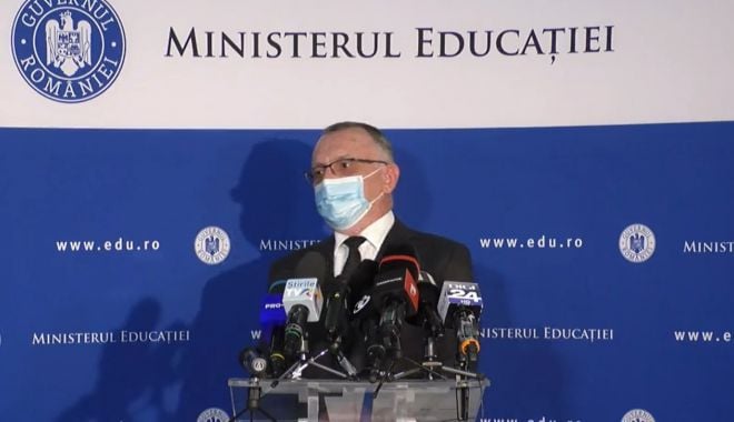 Sorin Cîmpeanu: „Vineri vom anunța dacă școlile vor funcționa pe modelul grădinițelor”