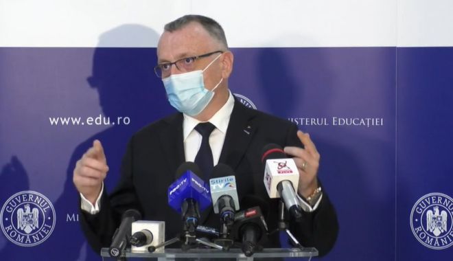 Școlile vor fi închise în baza a două scenarii. Sorin Cîmpeanu: „Nu poate fi luată o decizie centralizată”