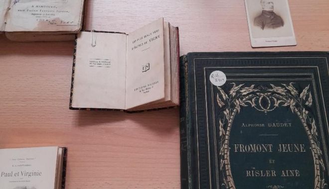 Expoziţie de literatură franceză la Biblioteca Judeţeană Constanţa