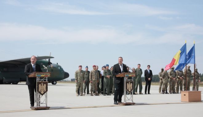 MAE: 45 de cetățeni afgani au fost evacuați sâmbătă din Afganistan și vor ajunge în România