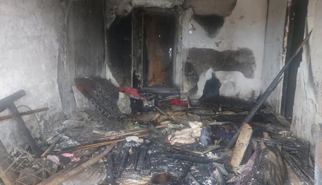 IMAGINI DEZOLANTE din apartamentul femeii care a căzut de la BALCONUL CUPRINS DE FLĂCĂRI! Se caută ajutor pentru RENOVARE!