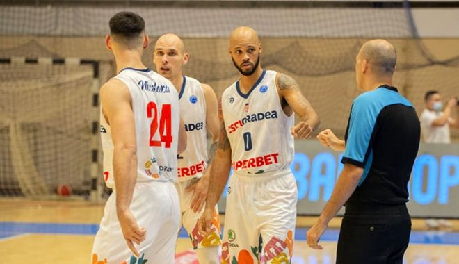 Baschet / CSM CSU Oradea, învinsă de Legia Varşovia în primul meci din grupele FIBA Europe Cup
