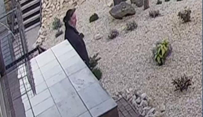 Furt din grădina Baroului Constanța, în ziua de Florii, surprins de camerele video