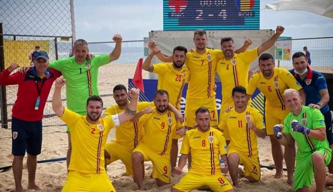 Doi militari din echipa de minifotbal a LMP joacă pentru naționala României la fotbal pe plajă