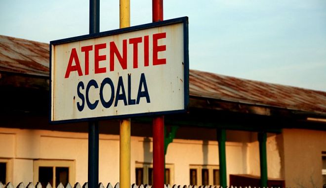 55 de școli vor fi reabilitate cu un împrumut de la BIRD