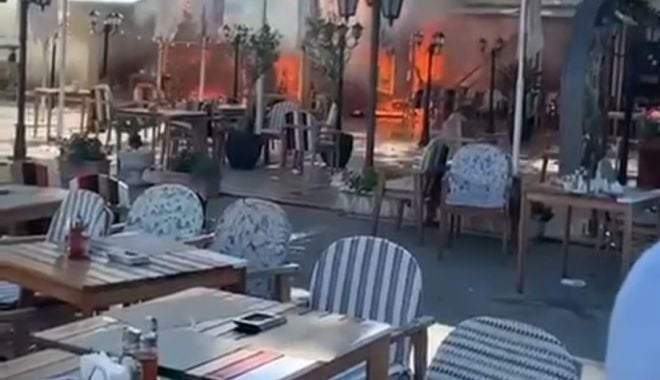 TERASE în FLĂCĂRI în stațiunea Mamaia