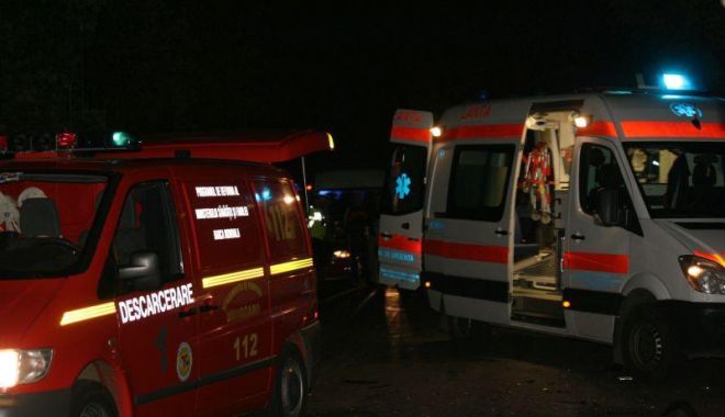 ACCIDENT CUMPLIT la Agigea. Un șofer a murit după ce s-a prăbușit cu TIR-ul, de la cinci metri înălțime