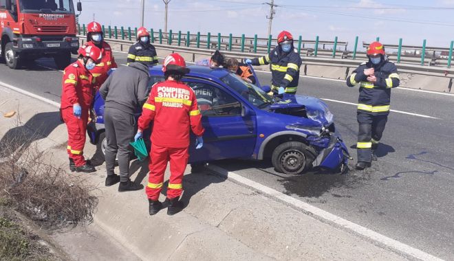 GALERIE FOTO. Accident rutier cu o victimă, pe Autostrada Soarelui
