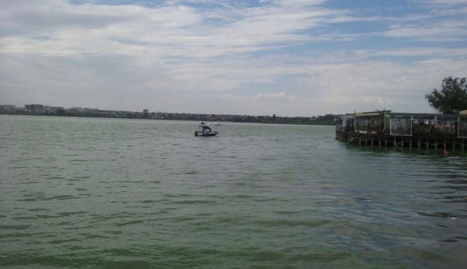 Alertă pe Lacul Siutghiol. Trei persoane, în pericol