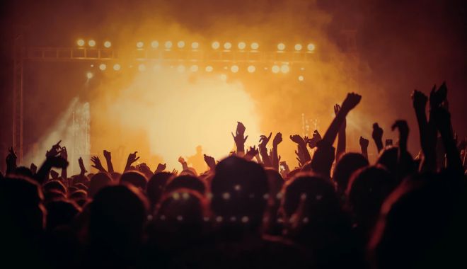 Peste 5.000 de artiști ar urma să primească ajutor de la stat, câte 1.300 de lei pe lună