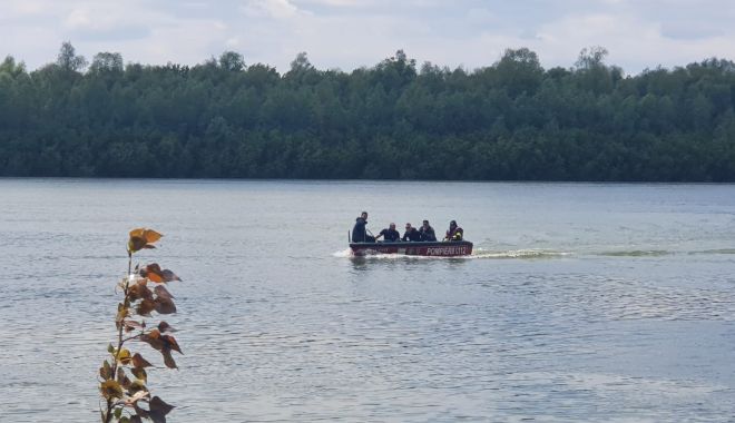 Au fost reluate căutările bărbatului dispărut marţi, pe Dunăre